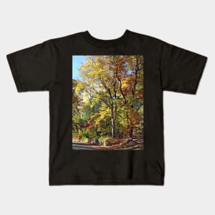 Mountainside NJ - Autumn Stroll Kids T-Shirt